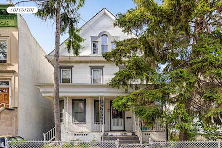 259 Rutland Rd Brooklyn, NY 11225