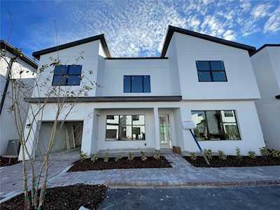 148 Villa Domani CIRCLE #35 Davenport, FL 33896