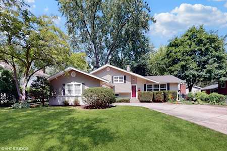 221 Tupelo Ave Naperville, IL 60540