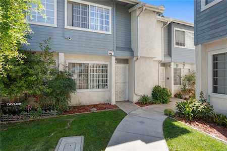 810 W Compton Blvd #13 Compton, CA 90220