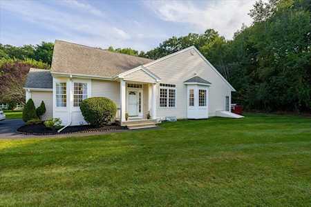 17 Eagle Dr #17 Shrewsbury, MA 01545
