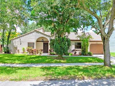 2860 E Aviary Dr Cooper City, FL 33026