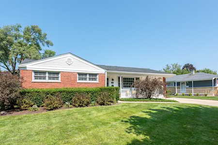 1520 N Walnut Ave Arlington Heights, IL 60004