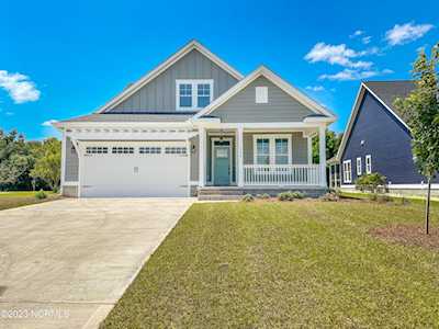 398 Summerhouse Dr Holly Ridge, NC 28445