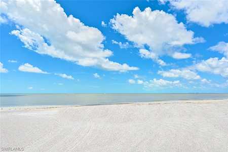 4633 Estero Blvd #201 Fort Myers Beach, FL 33931