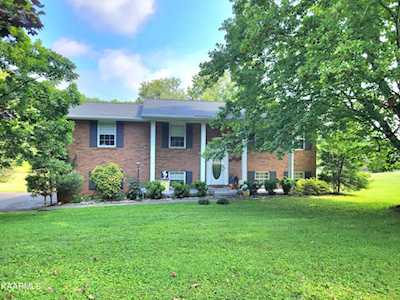 200 Lakeview Ln Oak Ridge, TN 37830