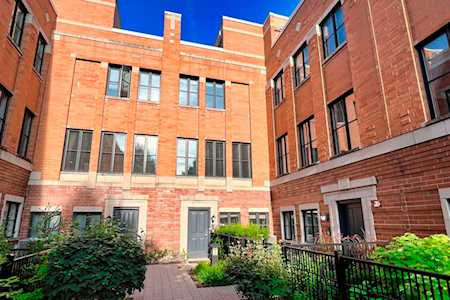 1137 W Monroe St #17 Chicago, IL 60607
