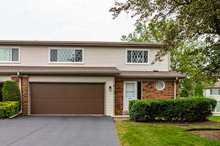 1208 Garfield Ave Libertyville, IL 60048