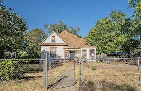 930 Samuels Avenue Fort Worth, TX 76102