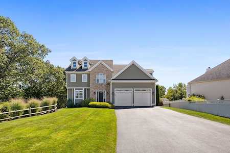 9 Vinegar Hill Drive Saugus, MA 01906