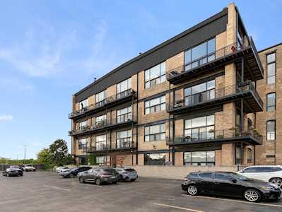 2614 N Clybourn Ave #204 Chicago, IL 60614