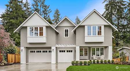 1824 151st Ave SE Bellevue, WA 98007