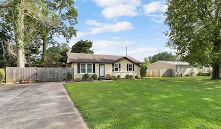 102 King Cole Dr Clarksville, TN 37042