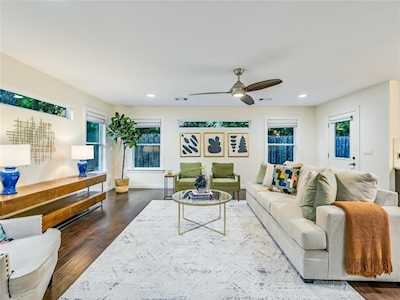1800 Redlands ST Austin, TX 78757