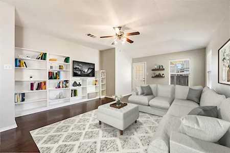 103 San Antonio Riverwalk Hutto, TX 78634