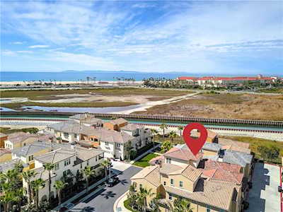8187 Noelle Dr Huntington Beach, CA 92646