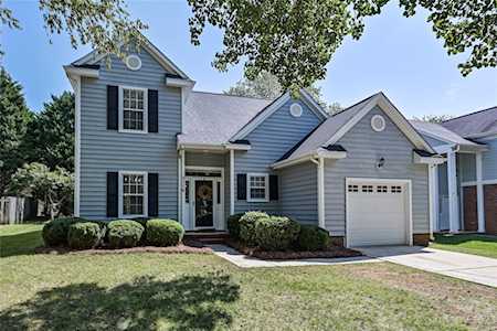8210 Hirsch Dr Charlotte, NC 28277