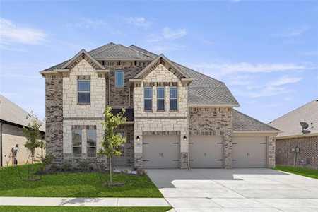 233 Clairmont Drive Ponder, TX 76259