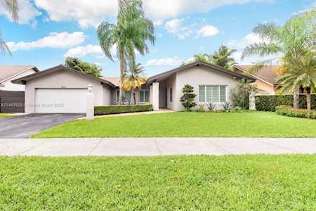 9834 SW 133rd Ct Miami, FL 33186