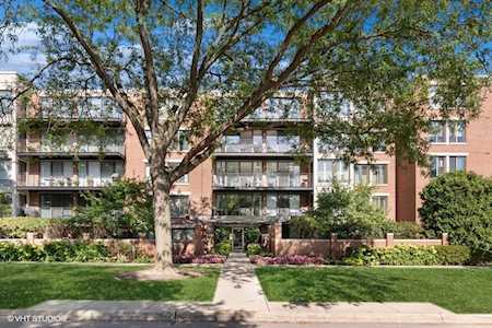 1633 2nd St #401 Highland Park, IL 60035