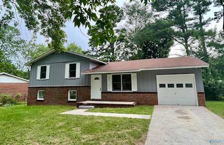 610 NE Glasgow Road Huntsville, AL 35811