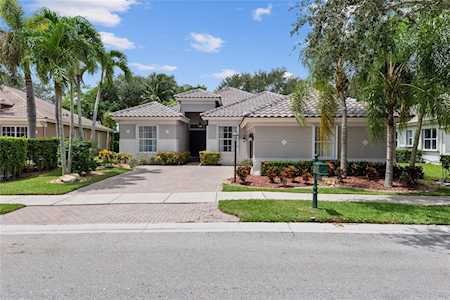6909 NW 113th Ave Parkland, FL 33076
