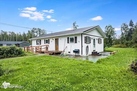 1353 W Minnetonka Dr Wasilla, AK 99654