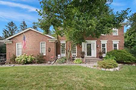 49310 Plum Tree Dr Plymouth Twp, MI 48170
