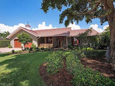 4870 Whispering Pine Way Naples, FL 34103