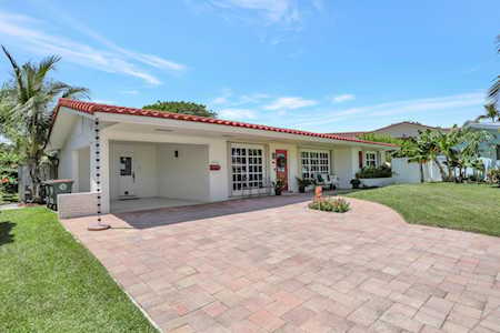 2210 NE 35th Court Lighthouse Point, FL 33064