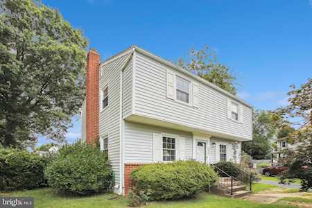 605 N Harrison St N Arlington, VA 22203