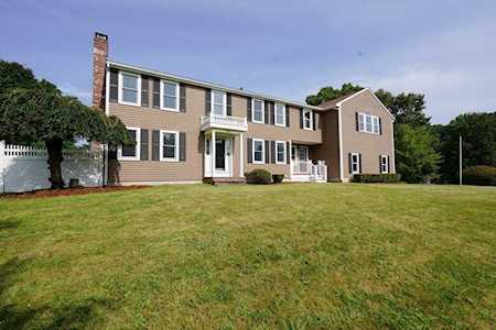 52 Wexford Drive Mansfield, MA 02048