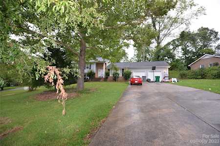 7216 Kilcullen Dr Charlotte, NC 28270
