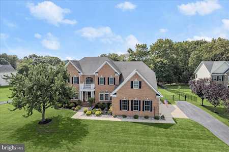 8936 Sahalee Ct Pasadena, MD 21122