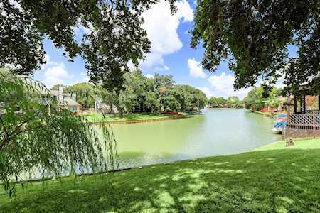 1219 Spinnaker Way Sugar Land, TX 77498