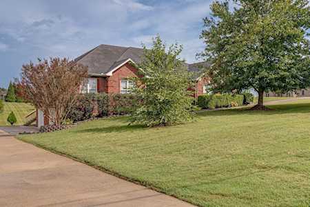 1041 Glover Hills Dr Springfield, TN 37172