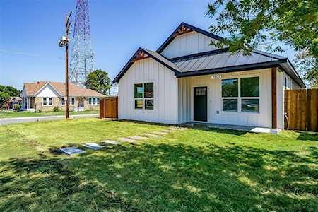 2801 S Grove Street Fort Worth, TX 76104