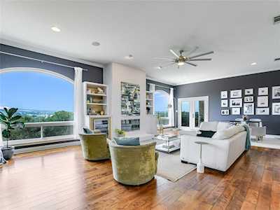 101 Golf Crest CV Lakeway, TX 78734