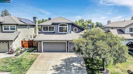 1304 Fountain Springs Cir Danville, CA 94526