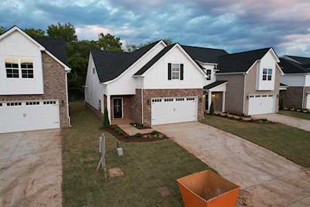 2107 Barringer Ln Murfreesboro, TN 37128