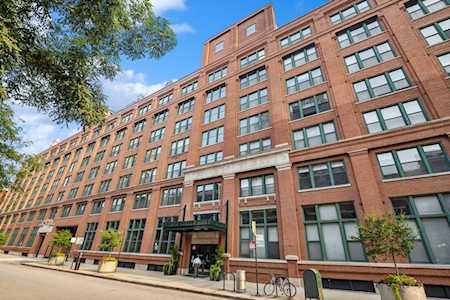 411 W Ontario St #308 Chicago, IL 60654