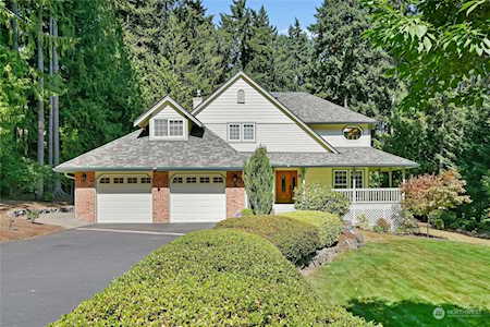 10481 Leeway Ave NW Silverdale, WA 98383
