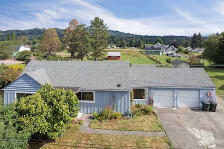 3506 Oak St Longview, WA 98632