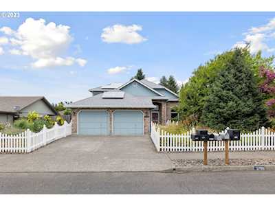 3706 NW 129th CIR Vancouver, WA 98685