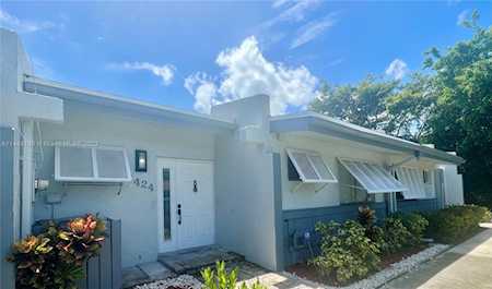 2424 N 37th Ave #2424 Hollywood, FL 33021