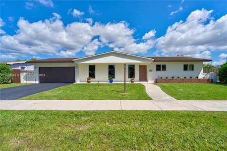 14211 SW 83rd St Miami, FL 33183