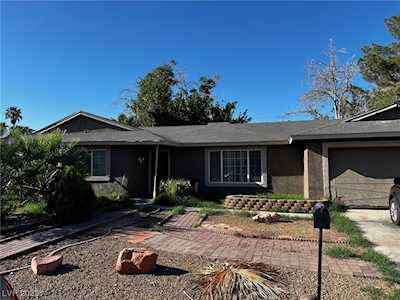4374 E Cleveland Ave Las Vegas, NV 89104