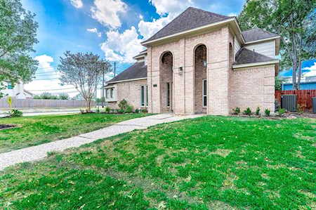 18909 Walden Forest Dr Humble, TX 77346