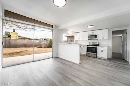 5094 Billman Ave Las Vegas, NV 89122