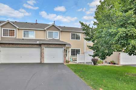 567 Mariner Way Woodbury, MN 55129